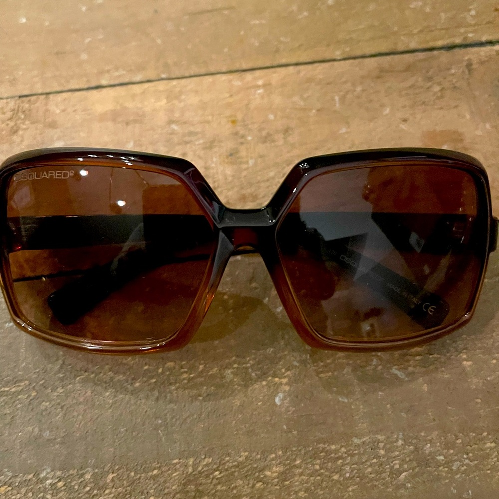 D Squared Women s sunglasses. Never worn
